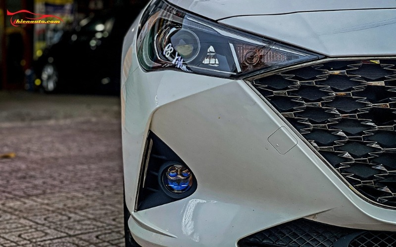 Mức giá độ đèn bi gầm Hyundai Accent chưa bao gồm mặt dưỡng 