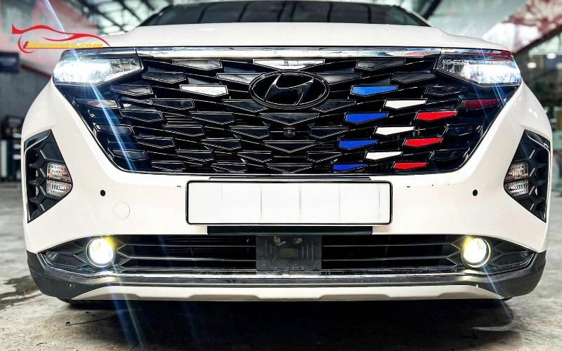 Độ đèn bi gầm Hyundai Custin tăng sáng mạnh mẽ, phá sương trời mưa