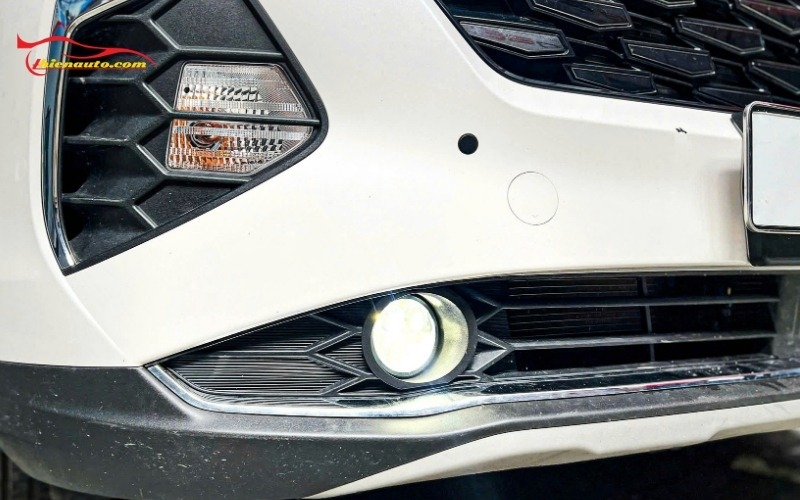 Độ đèn bi gầm Hyundai Custin mẫu F10 Pro V2