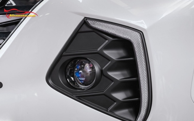 Độ đèn bi gầm Hyundai Custin mẫu F10 New