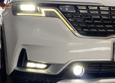 Độ đèn bi gầm Kia Carnival giúp tăng khả năng chiếu sáng ban đêm