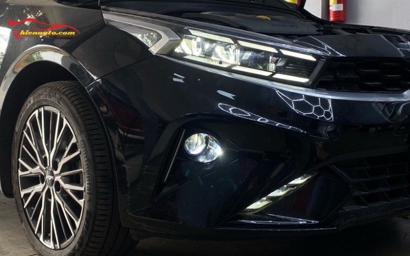 Độ đèn bi gầm Kia K3 kèm mặt dưỡng