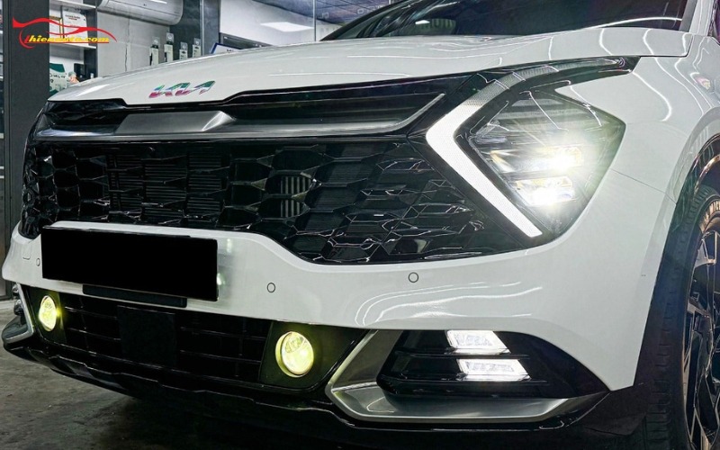  Kia Sportage độ đèn bi gầm X-Light F10 Turbo V2