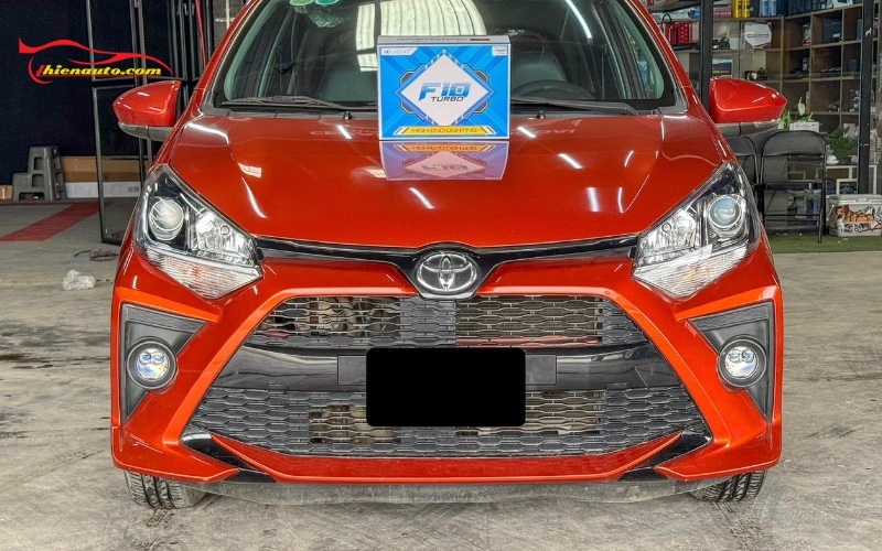 Độ đèn bi gầm Toyota Wigo mẫu X-Light F10 Turbo