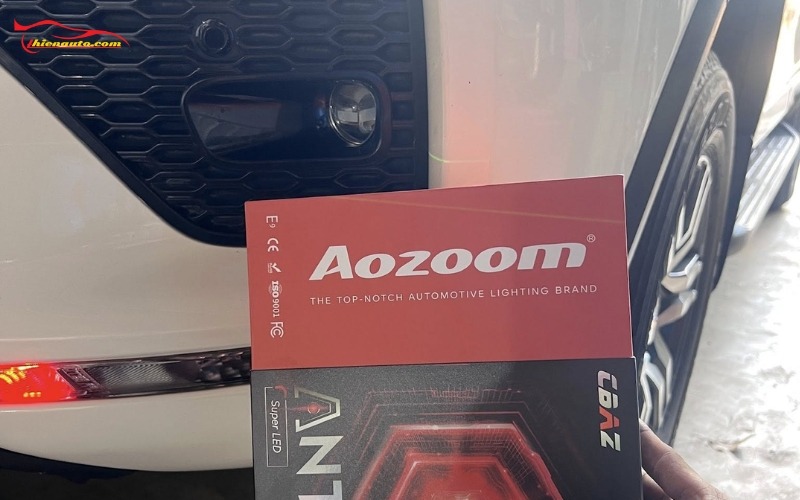 Độ đèn bi gầm Aozoom ANT LED Fog Light cho Toyota Fortuner 2023