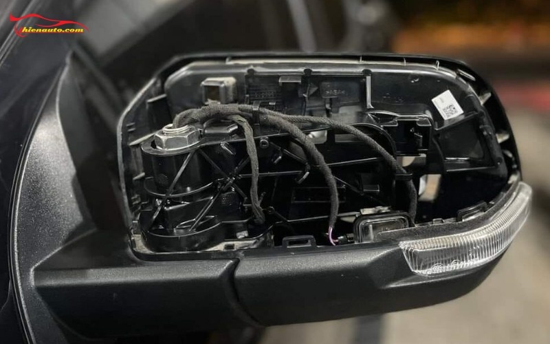 Độ gương gập điện Ford Ranger