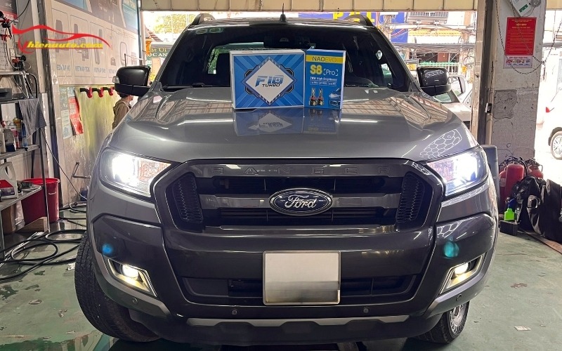Tổng hợp phụ kiện xe bán tải Ford Ranger cần thiết giá tốt Thiện Auto lắp đặt đèn bi gầm nâng cấp ánh sáng cho Ford Ranger 2023