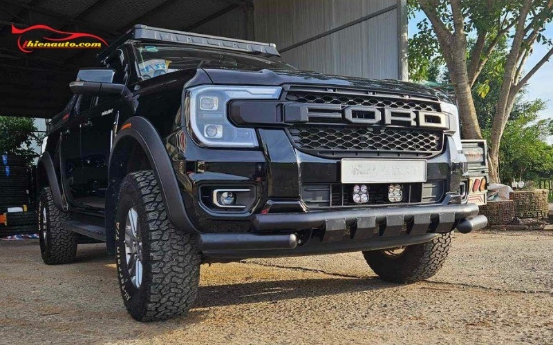 Tổng hợp phụ kiện xe bán tải Ford Ranger cần thiết giá tốt Phụ kiện xe bán tải Ford Ranger ưu tiên nên độ là cản trước và mặt calang
