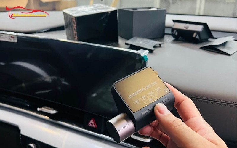 Camera hành trình Kia Carnival chính hãng tại Thiện Auto