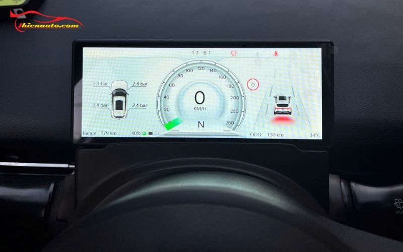 Màn hình ODO Vinfast VF MPV 7 Màn hình ODO Vinfast VF MPV 7 phía sau vô lăng, hiển thị thông số quan trọng