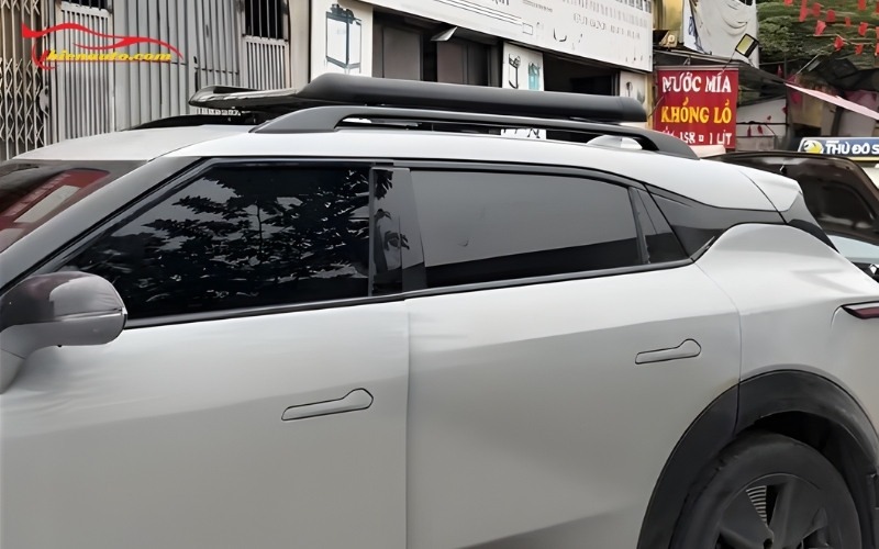 Giá nóc Vinfast VF MPV 7 1 tầng giúp chở hành lý tiện lợi