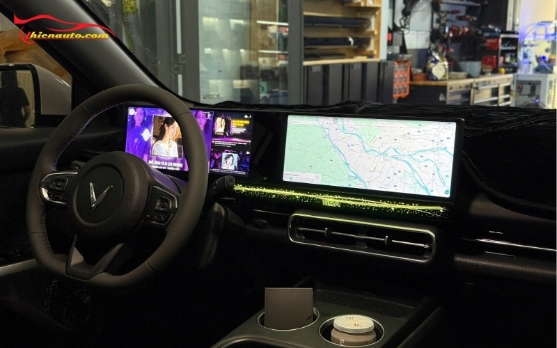 Màn hình dài Vinfast VF MPV 7 liền khối nâng tầm trải nghiệm khi lái xe