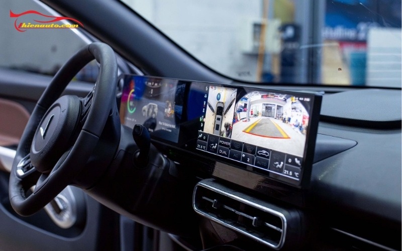 Màn hình dài Vinfast VF MPV 7 sử dụng chip mạnh mẽ