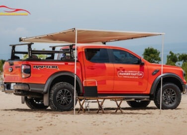 Tăng bạt Ford Ranger mang lại không gian nghỉ ngơi tiện nghi ngay bên cạnh xe