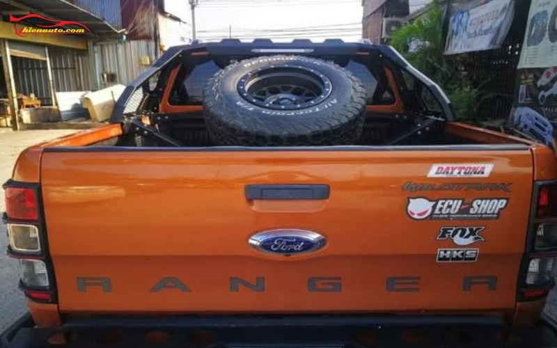 Bộ treo lốp dự phòng Ford Ranger