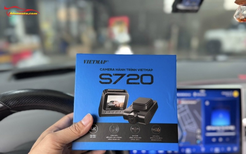 Lắp camera hành trình Vietmap S720 trên xe Hyundai Creta