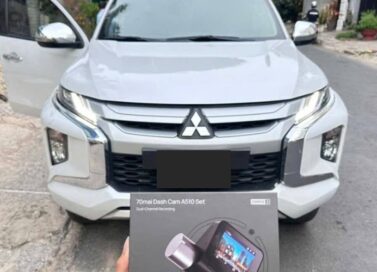 Camera hành trình Mitsubishi Triton