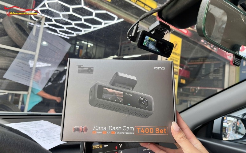 Camera hành trình Toyota Corolla Cross: Camera hành trình 70mai T400