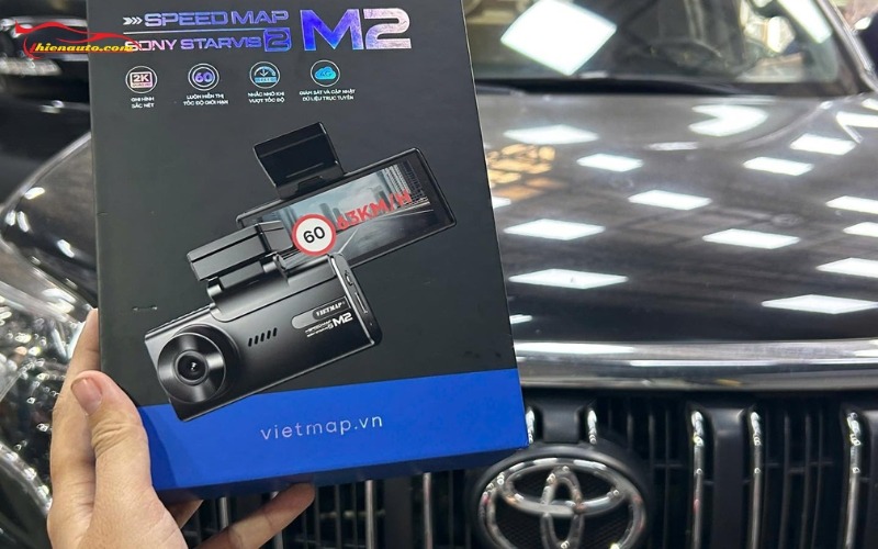 Camera hành trình Toyota Innova Cross: Camera hành trình Vietmap M2