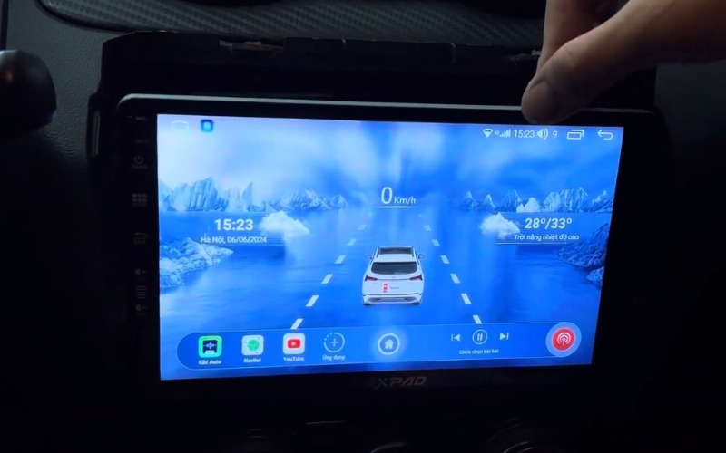 Lắp sim 4G cho màn hình Android kết nối Internet mọi lúc mọi nơi không cần phụ thuộc vào điện thoại