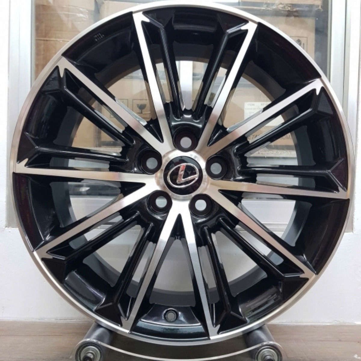 Độ mâm Vinfast VF MPV 7 nâng tầm diện mạo xe