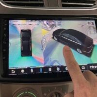 Cách khắc phục lỗi màn hình Android ô tô bị đơ: Kiểm tra dây dẫn và kết nối điện