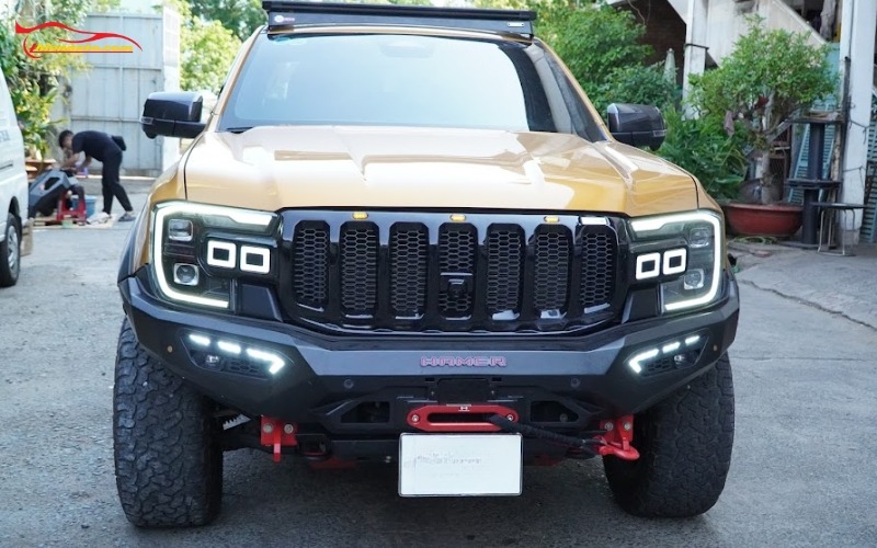 Mặt calang Ford Ranger sơn đen 