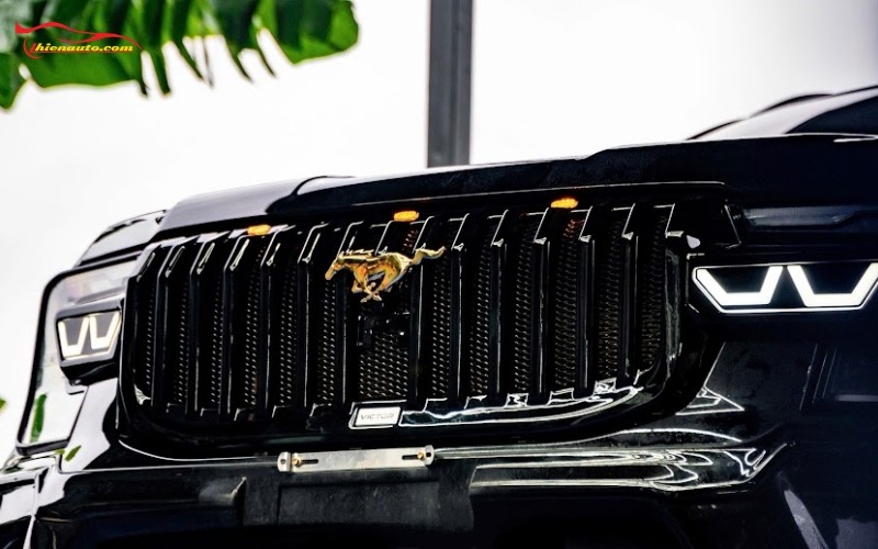 Mặt calang Ford Ranger mẫu BMW - V2 sang trọng kèm logo Mustong