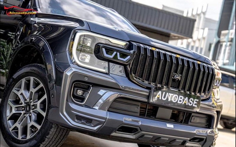 Mặt calang Ford Ranger mẫu BMW