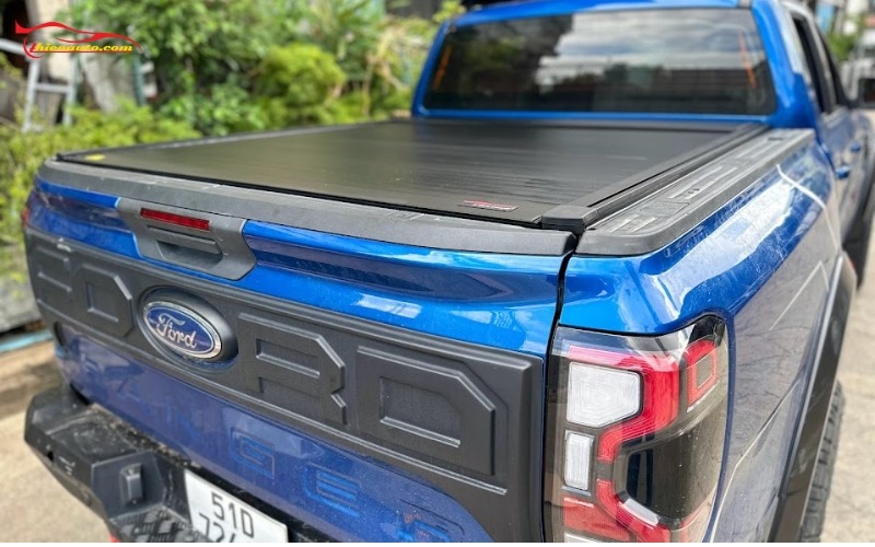 Ốp bửng sau Ford Ranger