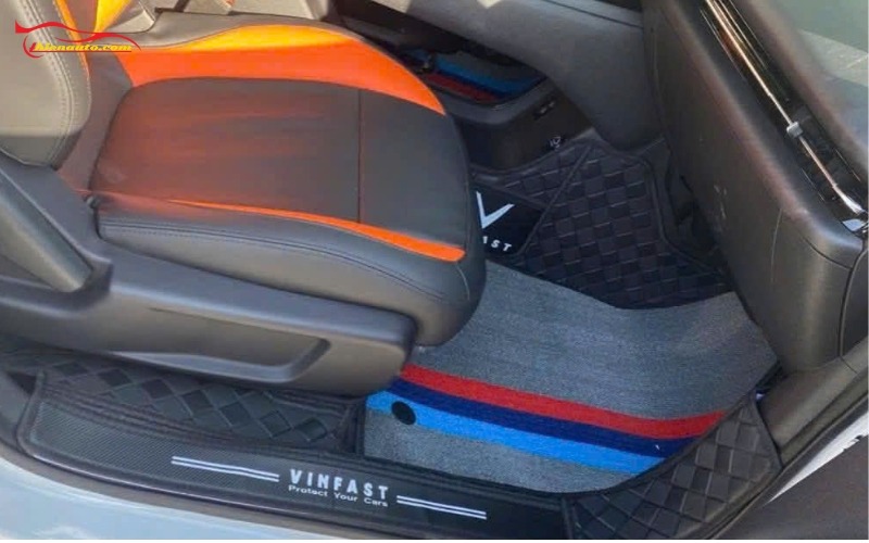 Thảm sàn 360 VinFast VF MPV 7 khi lót không ảnh hưởng đến zin xe