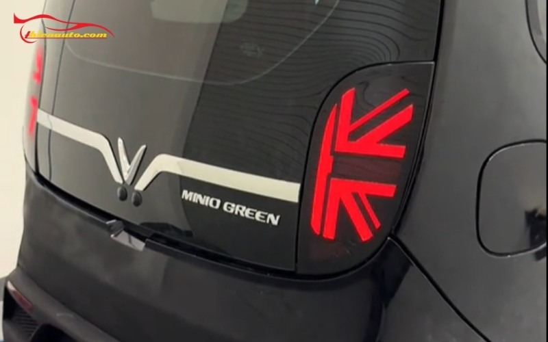 Độ đèn hậu VinFast Minio Green tại Thiện Auto