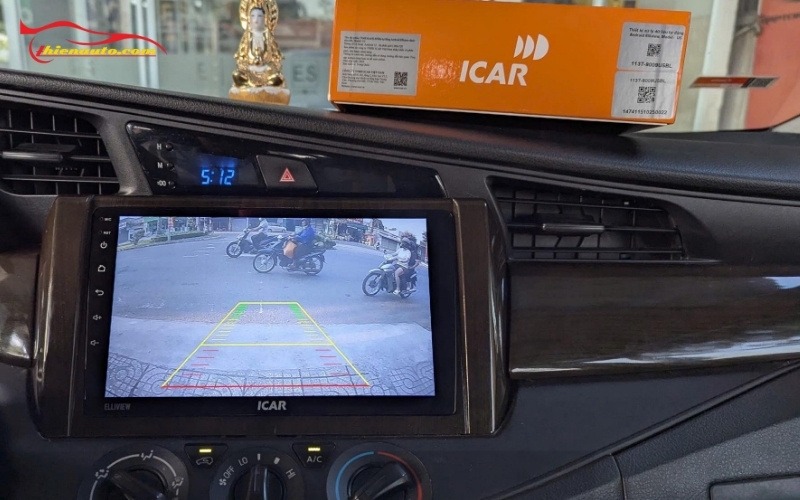 Hình ảnh thực tế lắp màn hình Android xe ô tô Innova Cross tại Thiện Auto