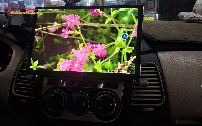 Hình ảnh thực tế lắp màn hình Android xe ô tô Innova Cross tại Thiện Auto