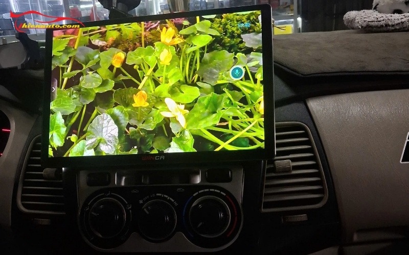 Hình ảnh thực tế lắp màn hình Android xe ô tô Innova Cross tại Thiện Auto