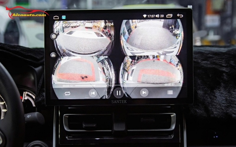 Hình ảnh thực tế lắp màn hình Android xe ô tô Innova Cross tại Thiện Auto