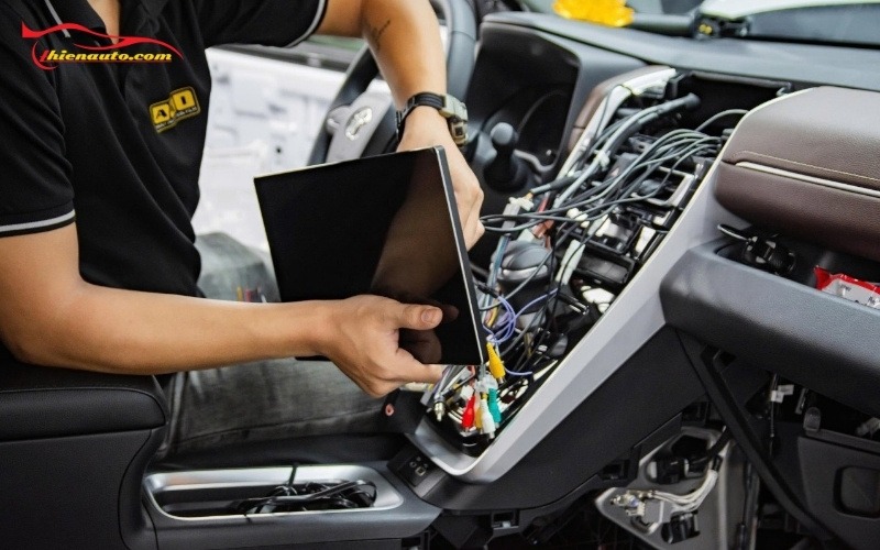 Độ màn hình Android Toyota Innova Cross chính hãng tại Thiện Auto
