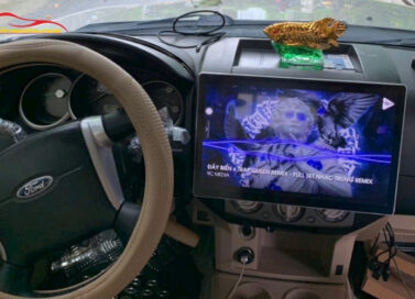 Màn hình Android Ford Everest