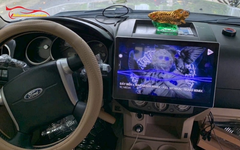 Màn hình Android Ford Everest