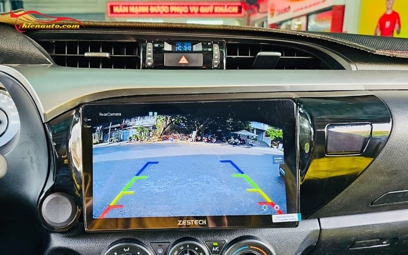 Độ màn hình Android Toyota Hilux chính hãng tại Thiện Auto