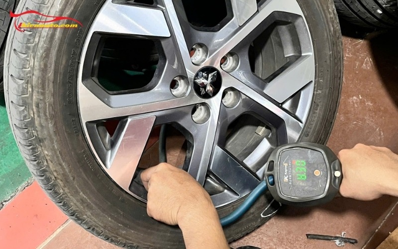 Mitsubishi Xpander lắp cảm biến áp suất lốp Vietmap TW50