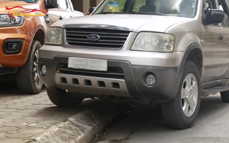 Xe ô tô bị cạ gầm có sao không