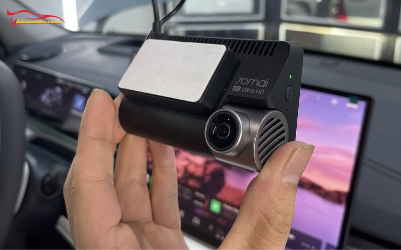 Camera hành trình Geely EX2 Bảng giá lắp camera hành trình Geely EX2