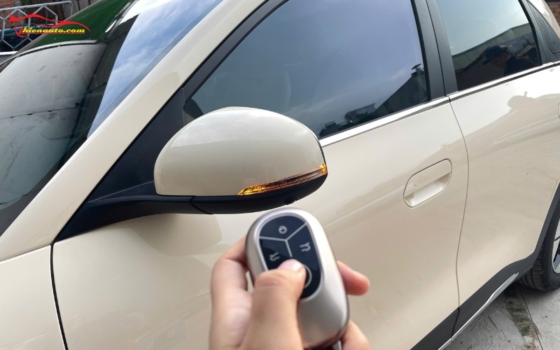Độ gương điện Geely EX2