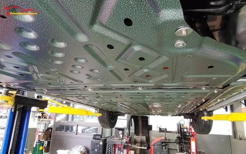 Tấm ốp bảo vệ pin Geely EX2