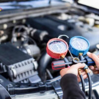 Bao lâu phải bơm ga điều hòa ô tô?