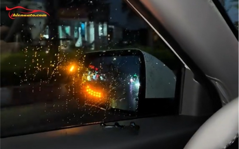 Cảnh báo điểm mù Vinfast VF MPV 7 Cảnh báo điểm mù Vinfast VF MPV 7