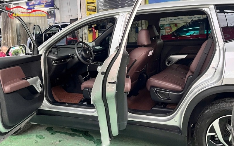 Khuyến mãi tháng 6: Combo đổi màu nội thất da Nappa Vinfast Limo Green chỉ 7.500.000đ