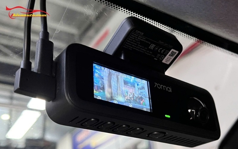 Combo gói độ Vinfast Limo Green Trắng: Lắp camera hành trình 70mai T400