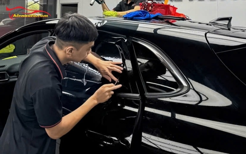 Dán phim cách nhiệt Vinfast VF8 Hình ảnh thực thế dán phim cách nhiệt VF8 chuẩn kỹ thuật